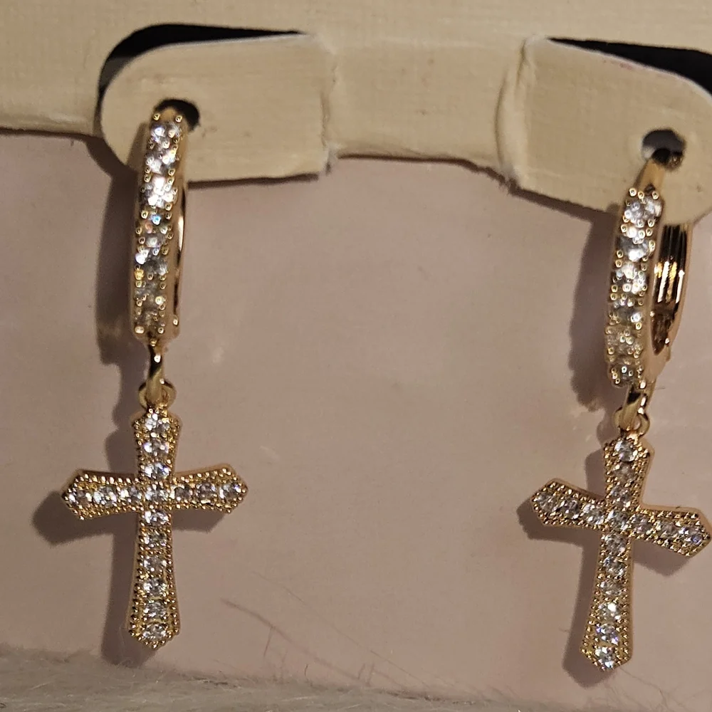 Heavenly Aura Earrings - Picture 2 of 5